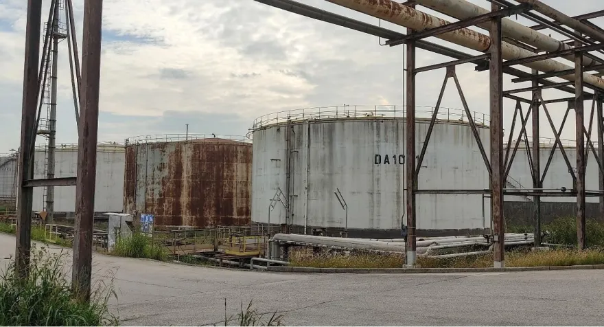 FOTO SERBATOI f1.jpg